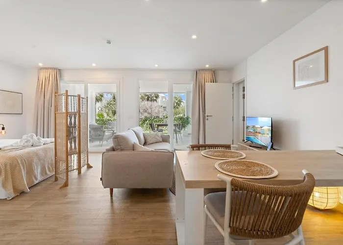 Al4-2005 - - Alcazaba Lagoon