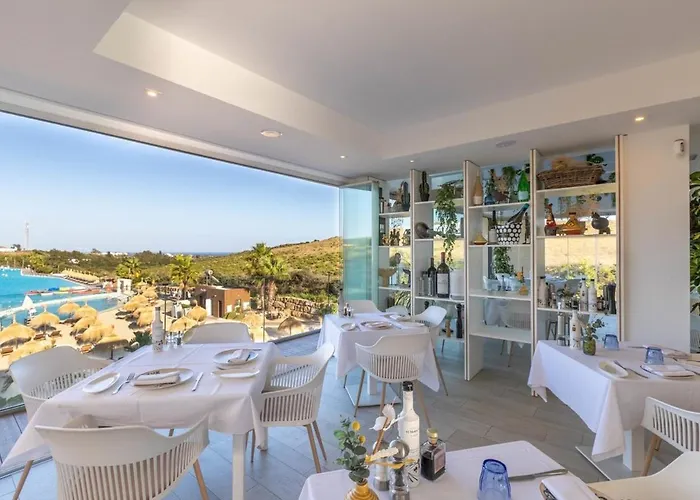 Al4-2005 - - Alcazaba Lagoon