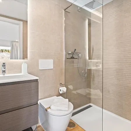 Al4-2005 - - Alcazaba Lagoon Apartment