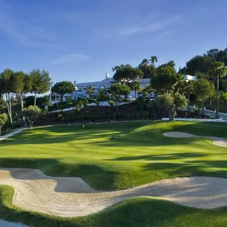 Al4-2005 - - Alcazaba Lagoon Apartment Estepona